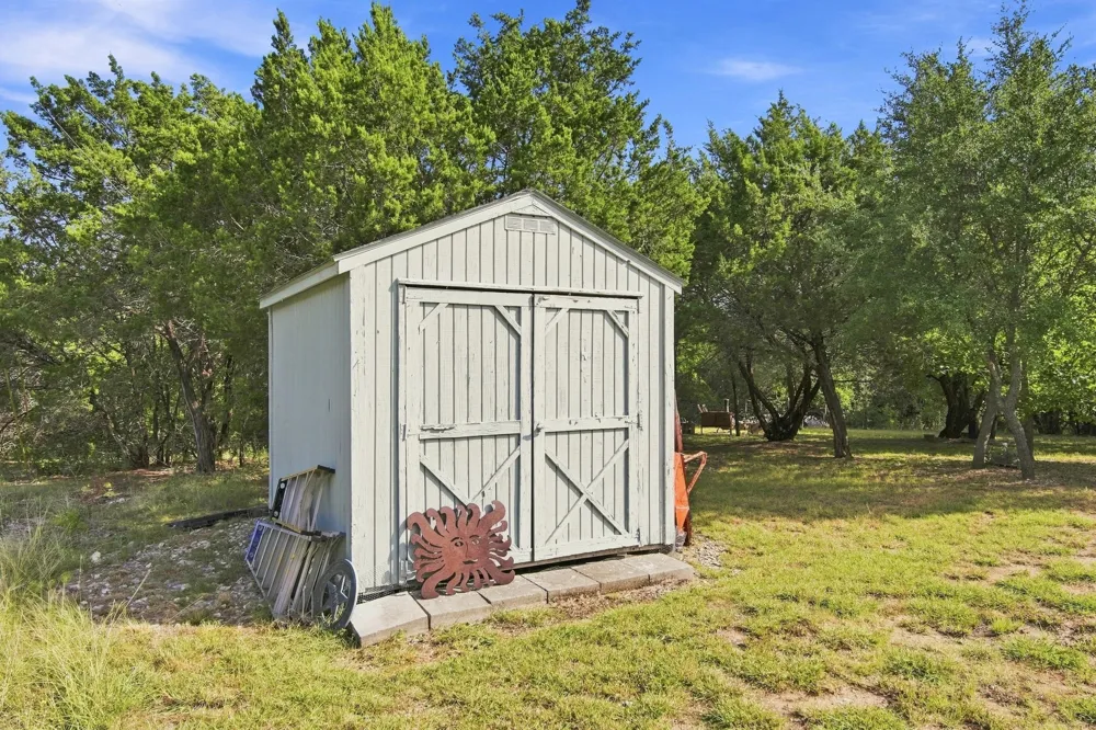 125 Deer Shadow Circle Whitney, TX 76692