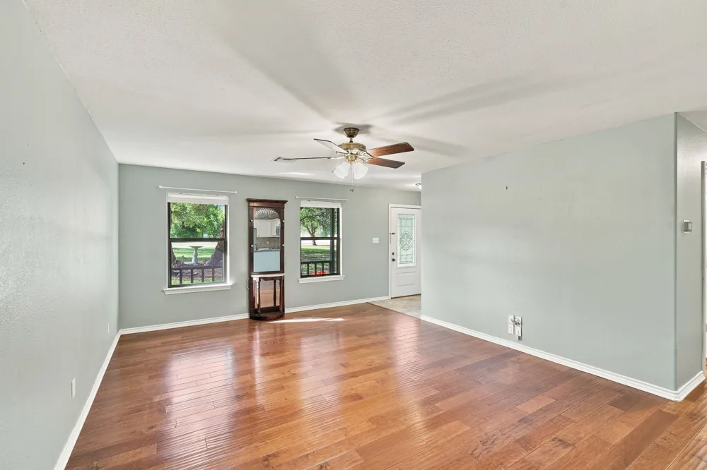 125 Deer Shadow Circle Whitney, TX 76692
