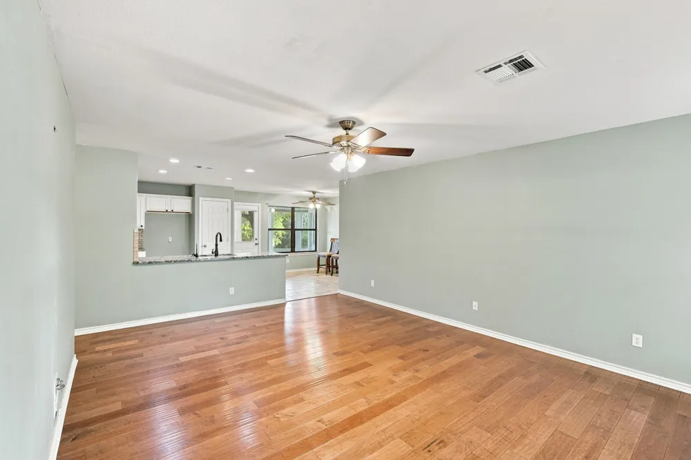 125 Deer Shadow Circle Whitney, TX 76692