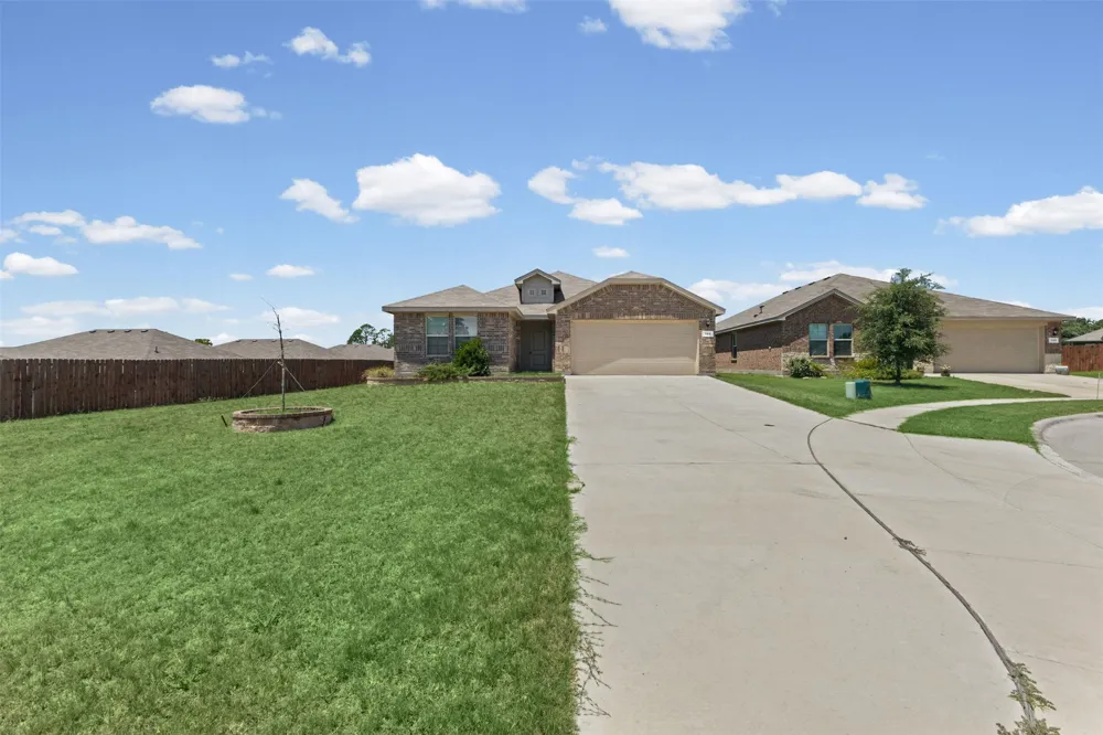 161 Anderson Mill Street Azle, TX 76020