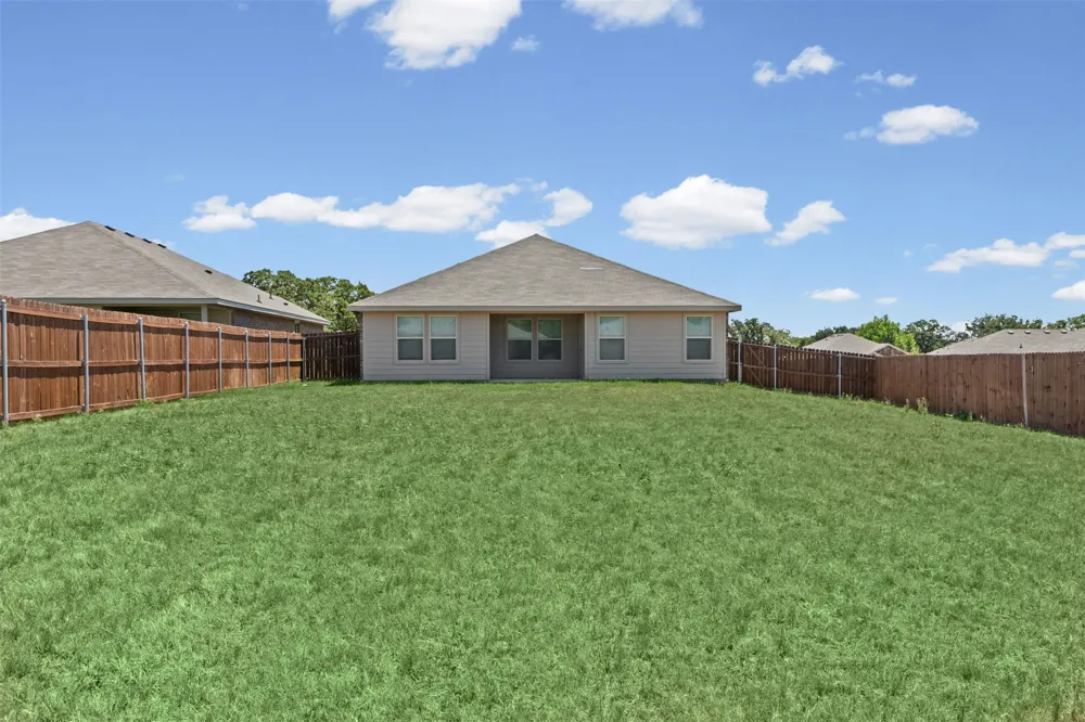 161 Anderson Mill Street Azle, TX 76020