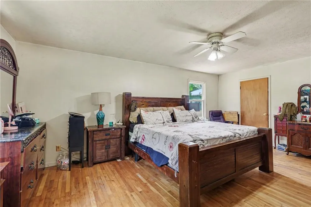 127 White Street Tallapoosa, GA 30176