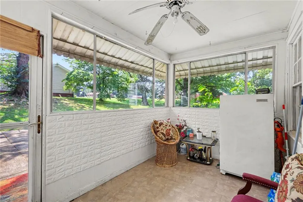 127 White Street Tallapoosa, GA 30176