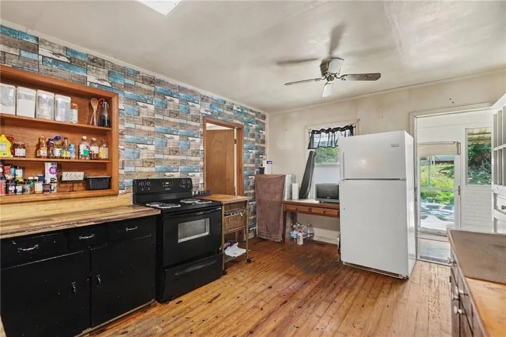 127 White Street Tallapoosa, GA 30176