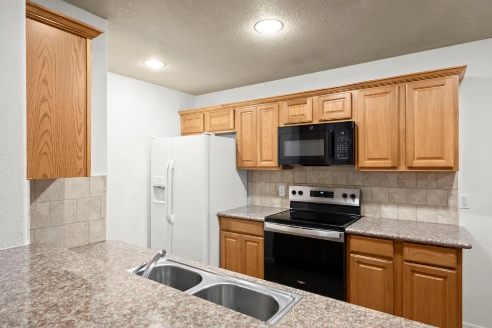 16807 Crestmont Montgomery, TX 77316