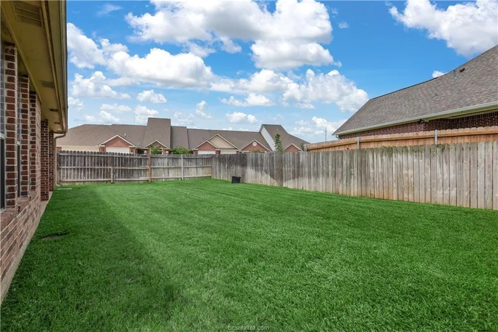 1904 Debbie Drive Bryan, TX 77802
