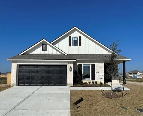 1227 Patriot Drive