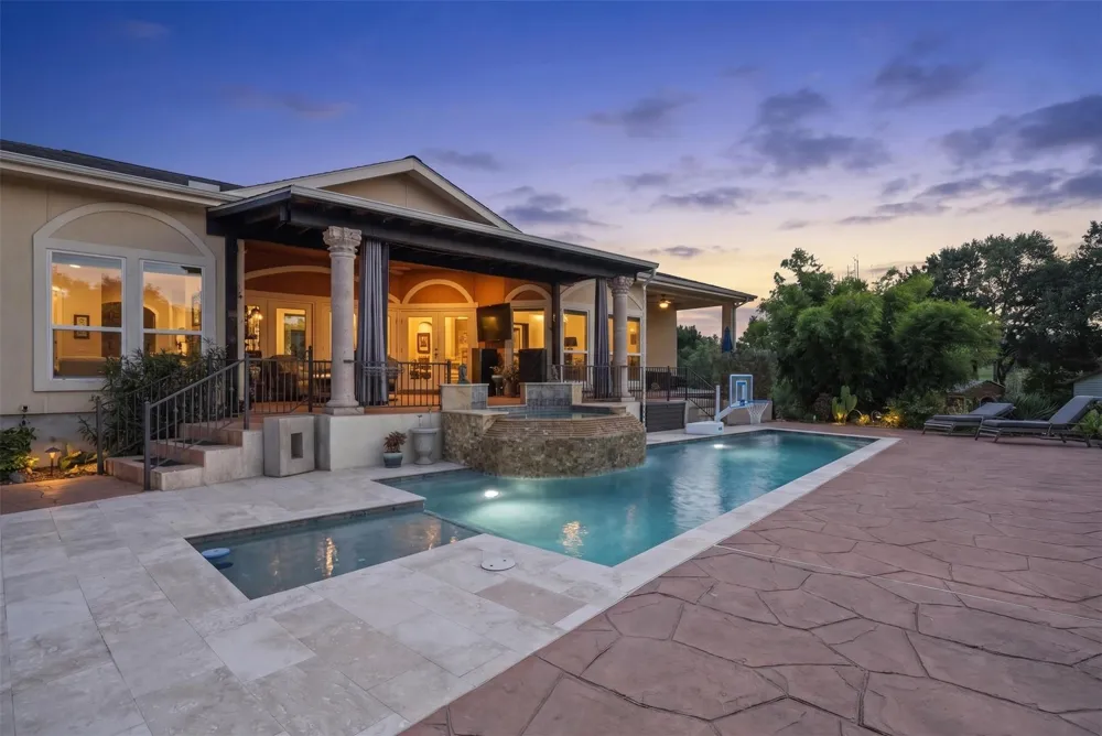 3124 Willow Oak Lane Sealy, TX 77474