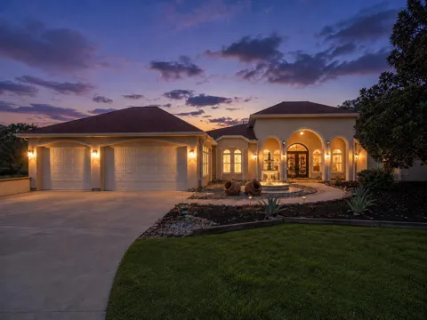 3124 Willow Oak Lane