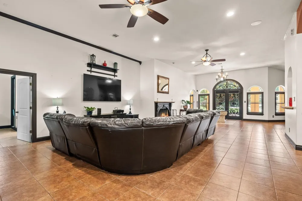 3124 Willow Oak Lane Sealy, TX 77474
