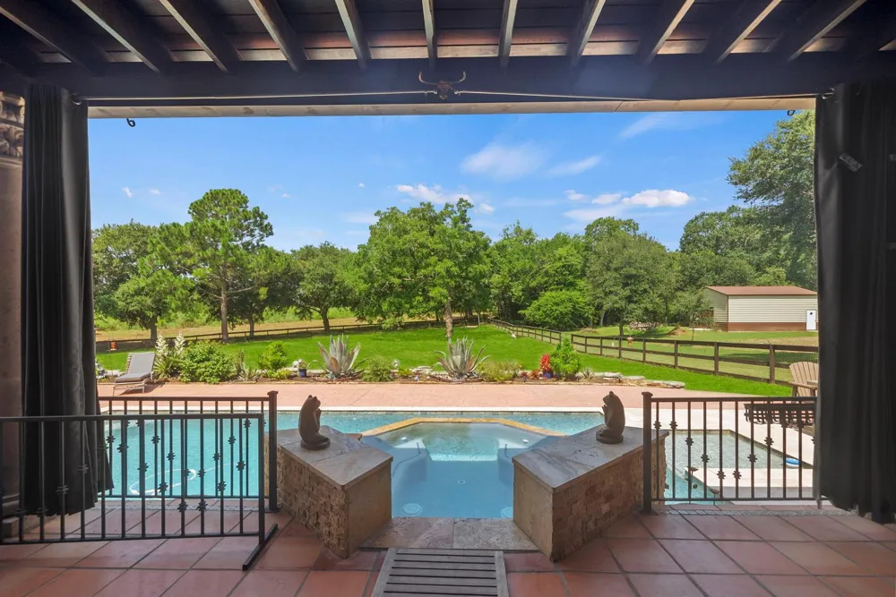 3124 Willow Oak Lane Sealy, TX 77474