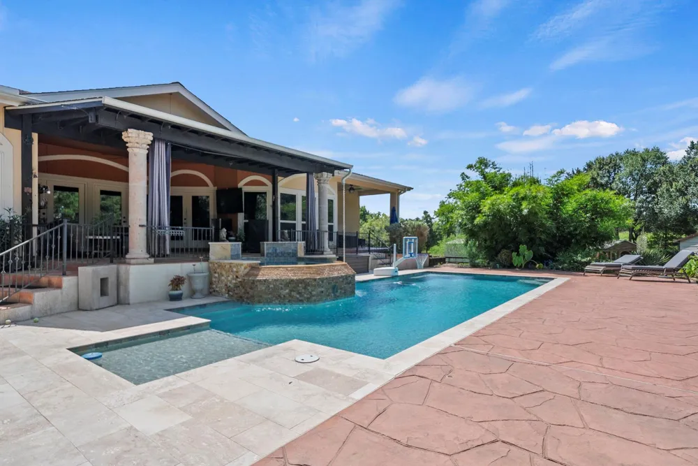 3124 Willow Oak Lane Sealy, TX 77474