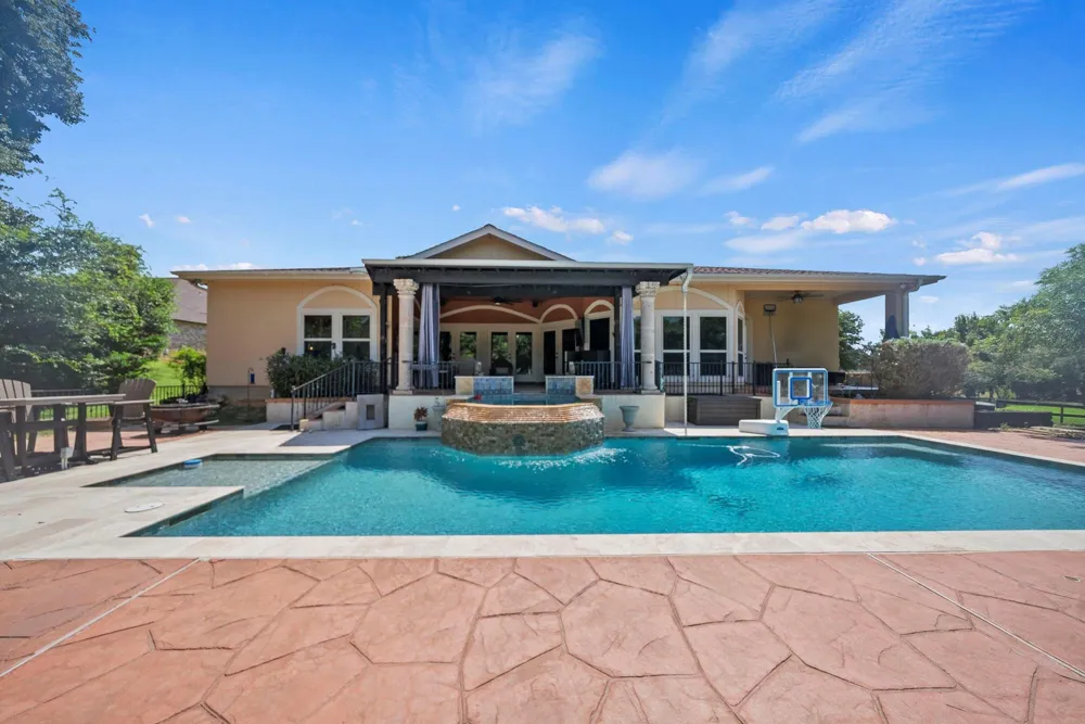 3124 Willow Oak Lane Sealy, TX 77474
