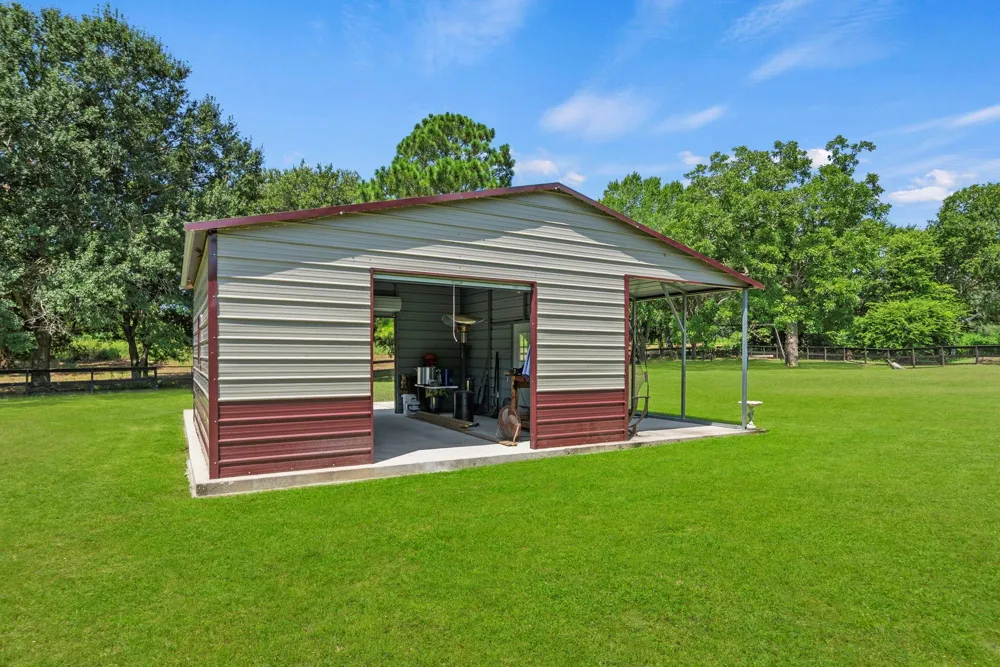 3124 Willow Oak Lane Sealy, TX 77474