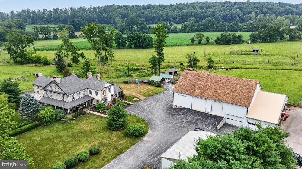 1505 W KINGS HIGHWAY Gap, PA 17527