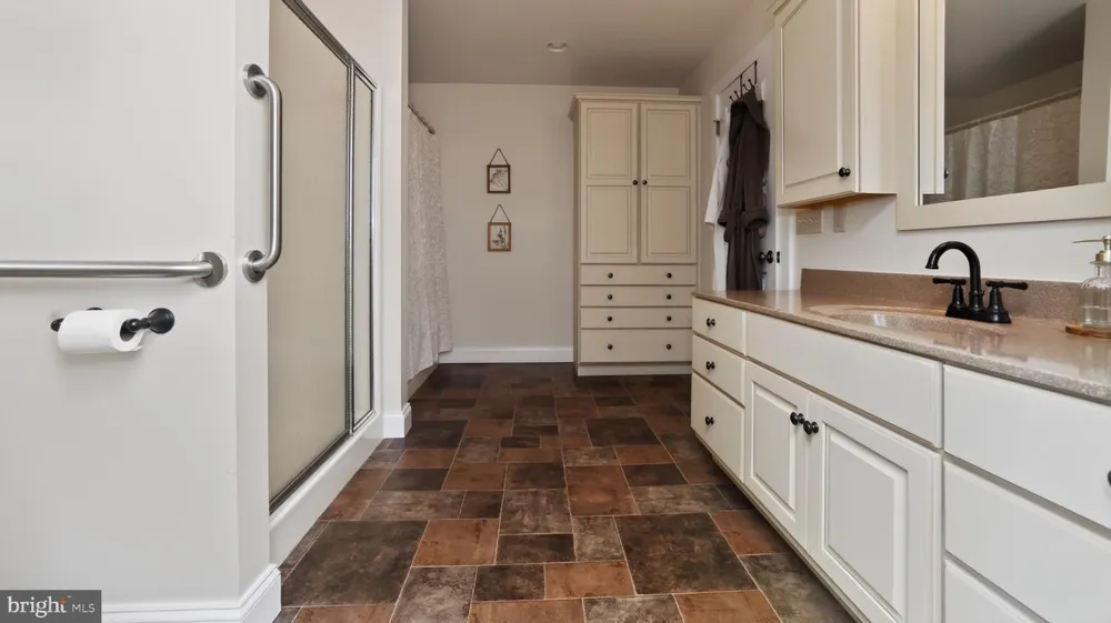 1505 W KINGS HIGHWAY Gap, PA 17527