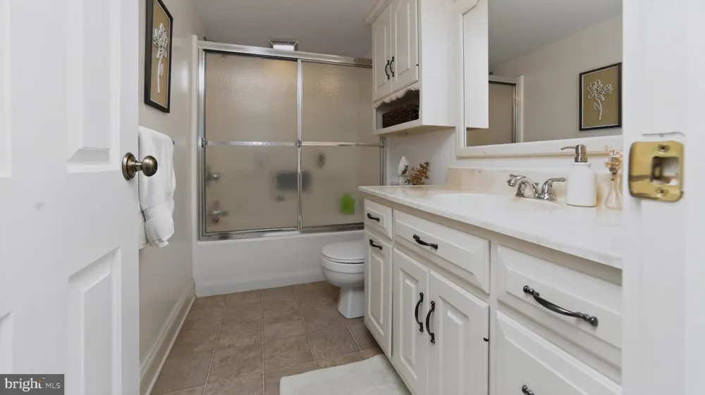 1505 W KINGS HIGHWAY Gap, PA 17527