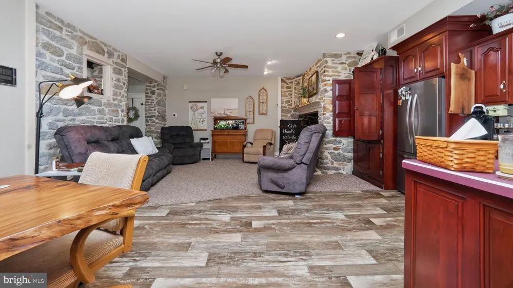 1505 W KINGS HIGHWAY Gap, PA 17527