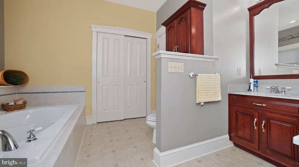 1505 W KINGS HIGHWAY Gap, PA 17527