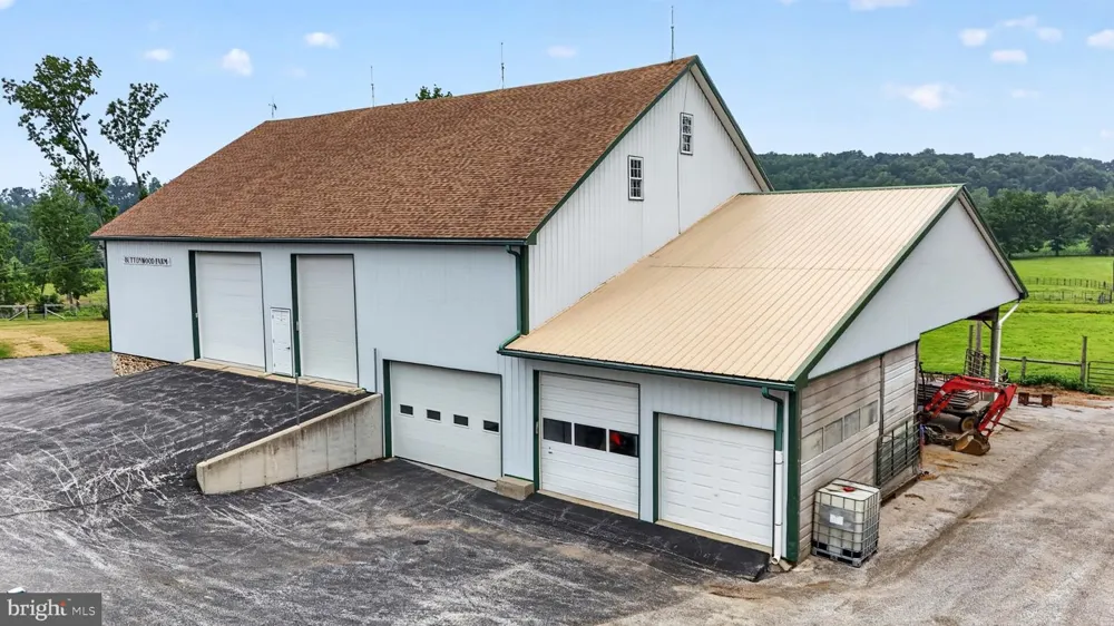1505 W KINGS HIGHWAY Gap, PA 17527