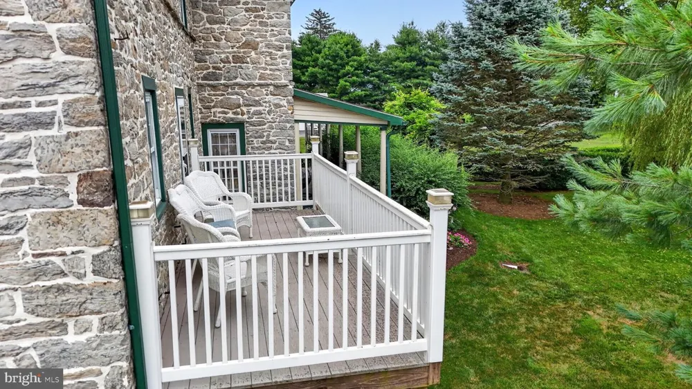 1505 W KINGS HIGHWAY Gap, PA 17527