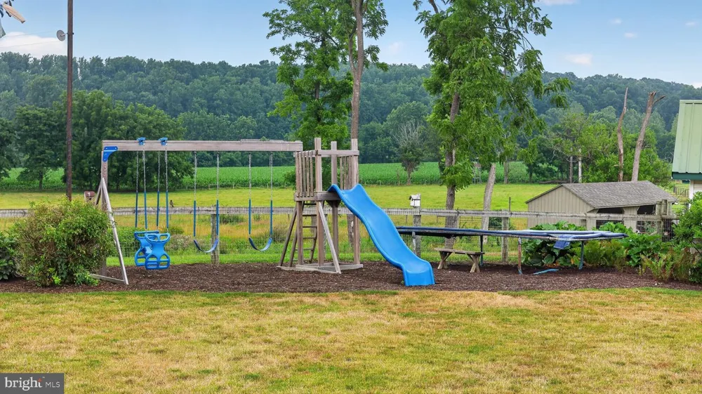1505 W KINGS HIGHWAY Gap, PA 17527