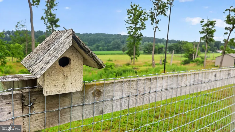 1505 W KINGS HIGHWAY Gap, PA 17527