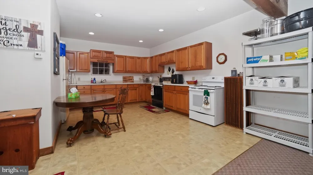 1505 W KINGS HIGHWAY Gap, PA 17527