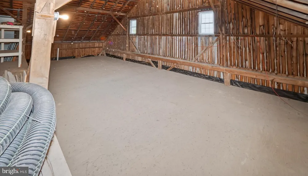 1505 W KINGS HIGHWAY Gap, PA 17527