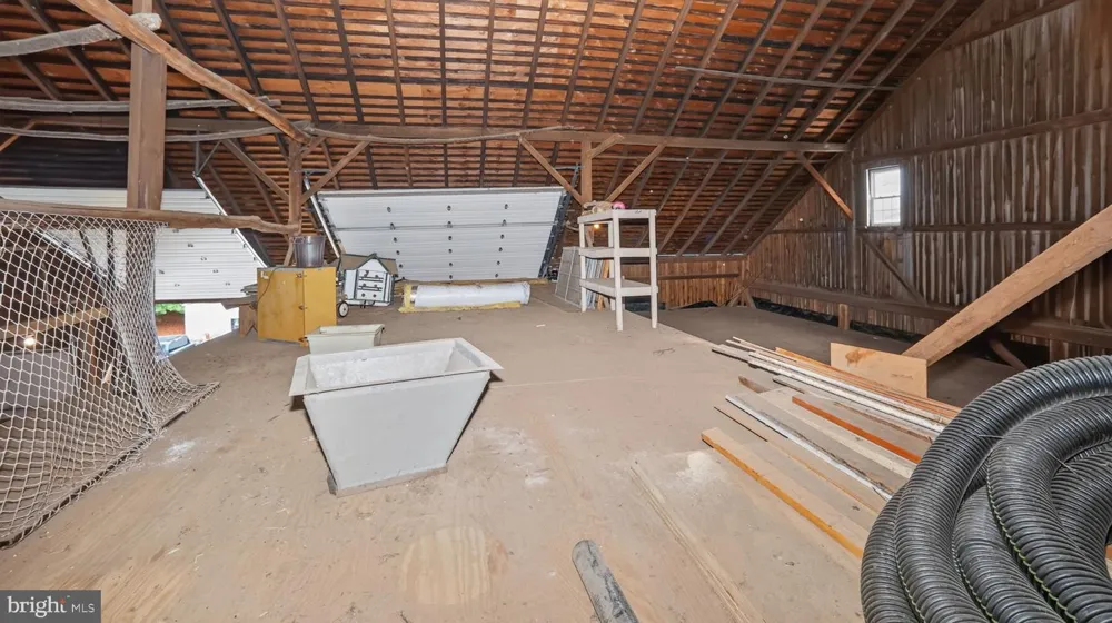 1505 W KINGS HIGHWAY Gap, PA 17527