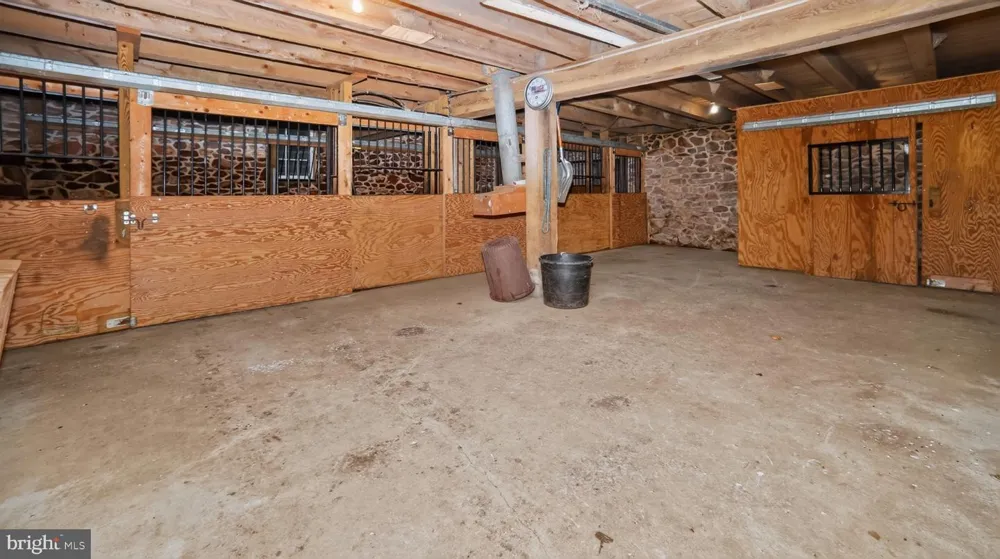 1505 W KINGS HIGHWAY Gap, PA 17527