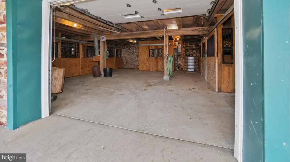 1505 W KINGS HIGHWAY Gap, PA 17527