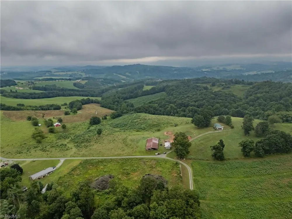 000 Bledsoe Road Sparta, NC 28675