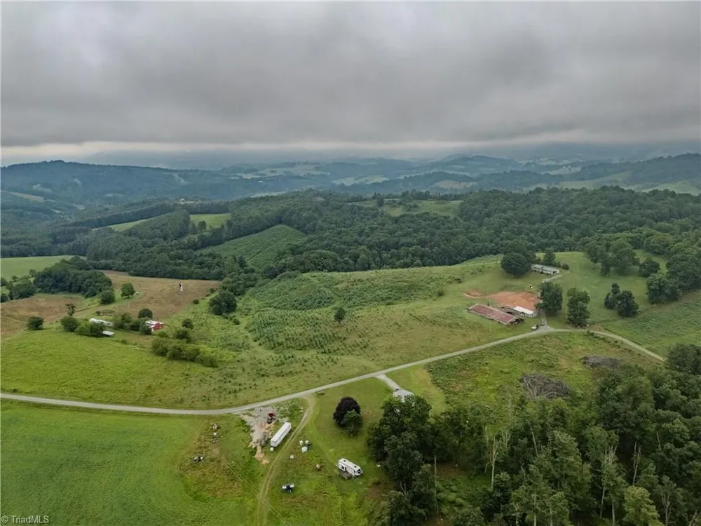 000 Bledsoe Road Sparta, NC 28675