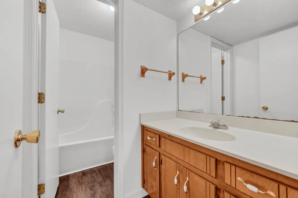 3247 Tower Dr #D Clarksville, TN 37042