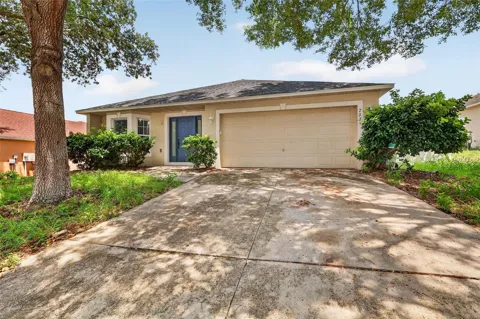 2225 SANDRIDGE CIRCLE