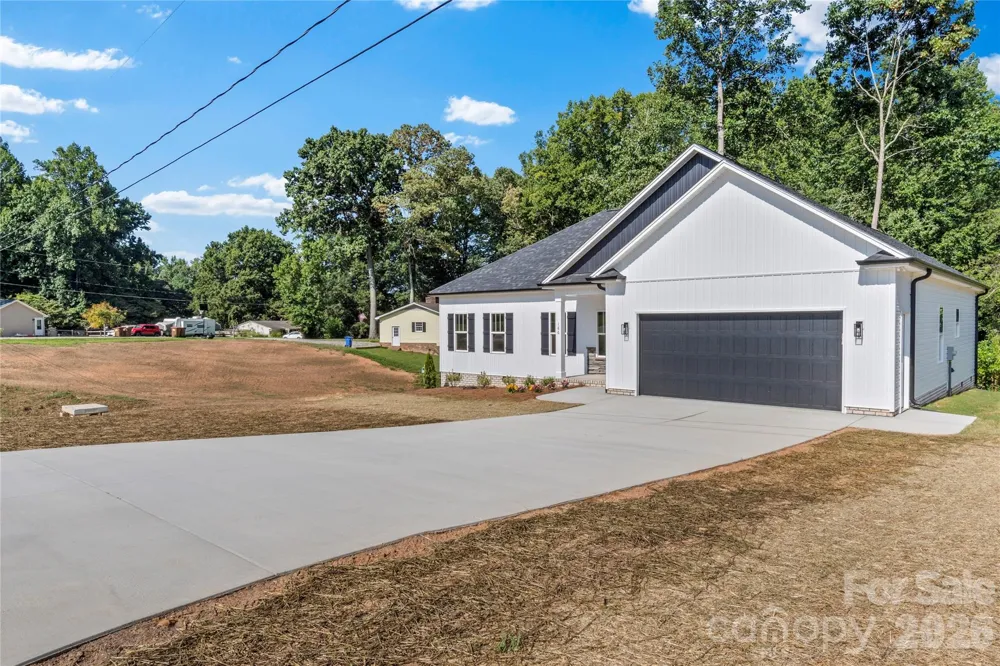 186 O Farrell Street Winston Salem, NC 27107