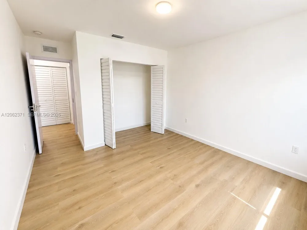 552 NW 7th St #6 Florida City, FL 33034