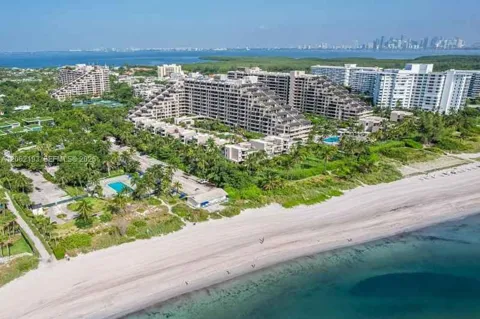 151 Crandon Blvd #441