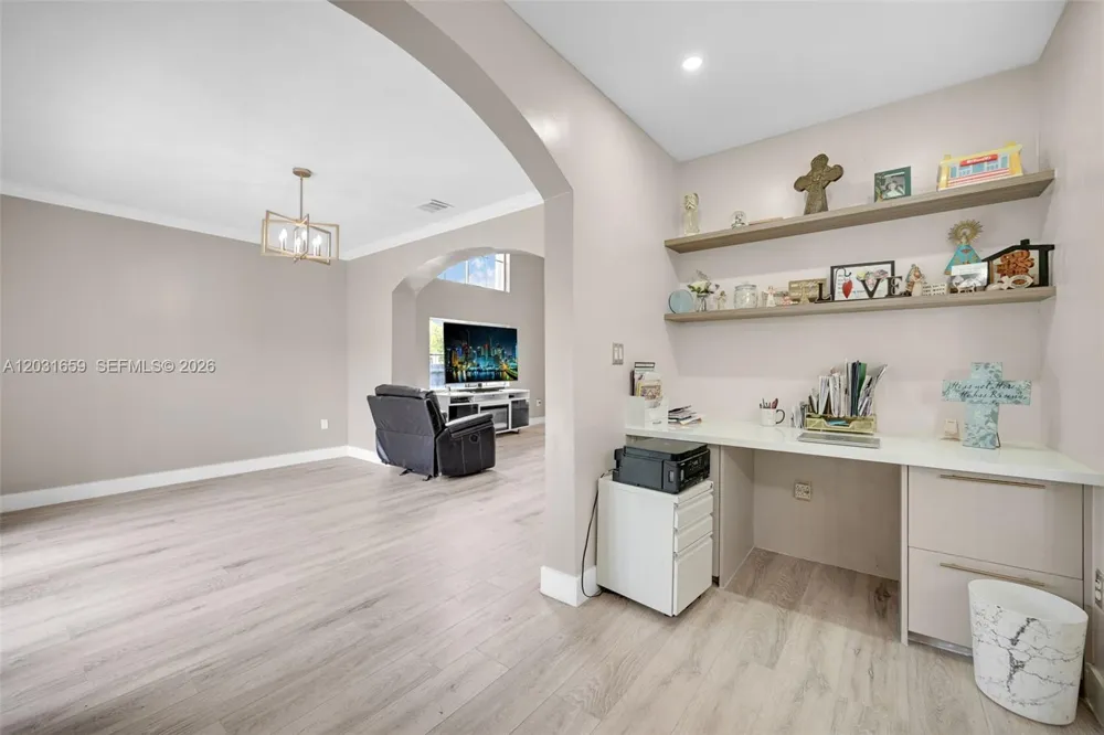 14402 SW 157th Path Miami, FL 33196