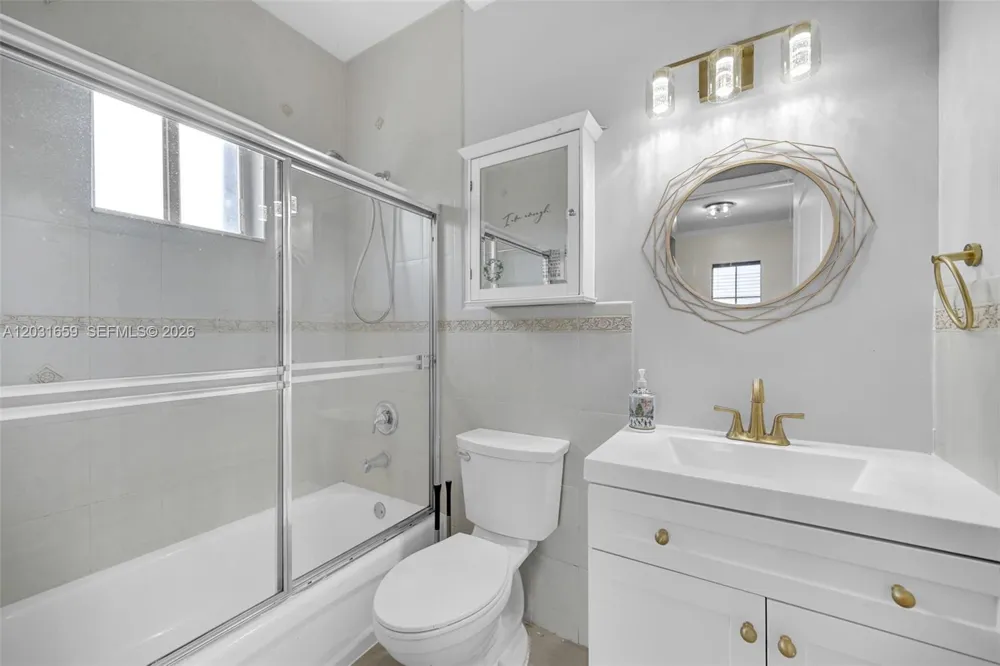 14402 SW 157th Path Miami, FL 33196