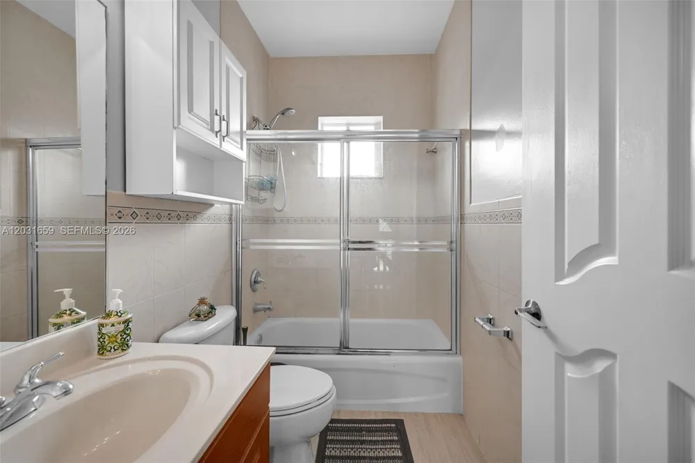 14402 SW 157th Path Miami, FL 33196