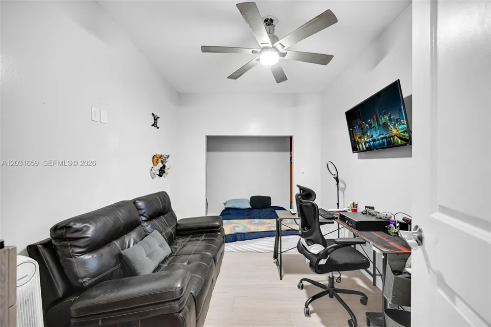14402 SW 157th Path Miami, FL 33196