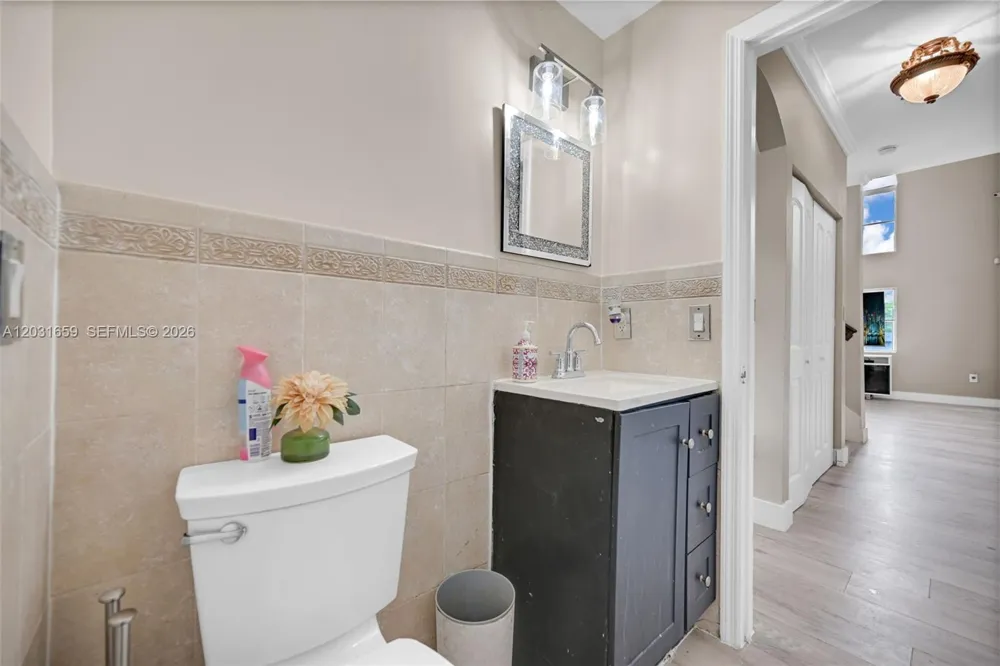 14402 SW 157th Path Miami, FL 33196
