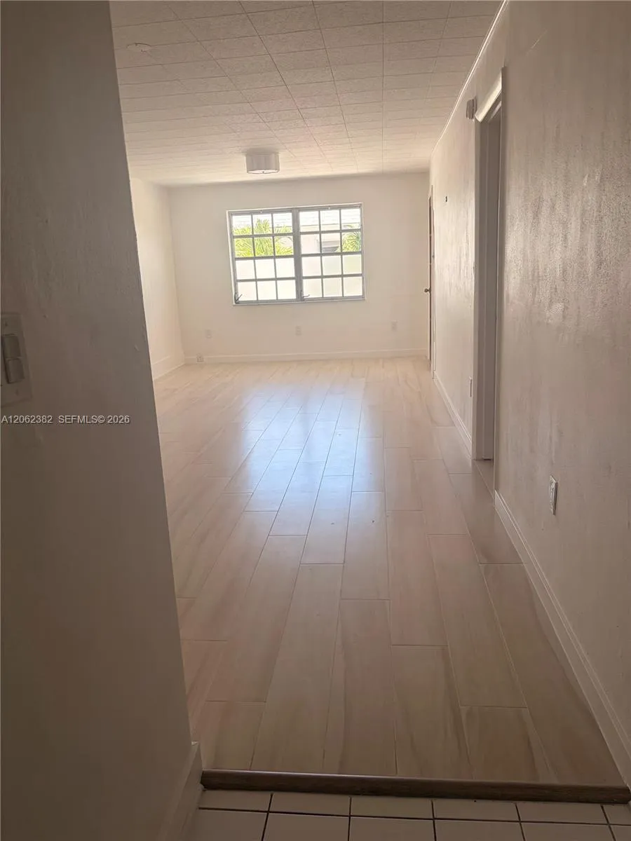 251 Galen Dr #302 Key Biscayne, FL 33149