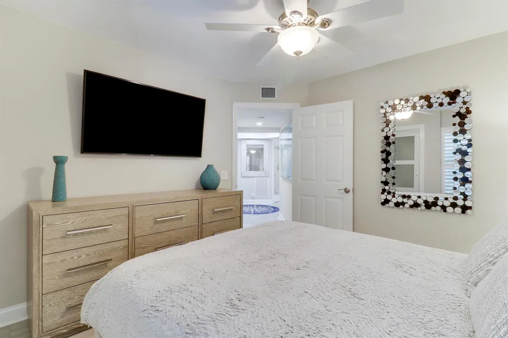 515 Bay Colony Drive Juno Beach, FL 33408