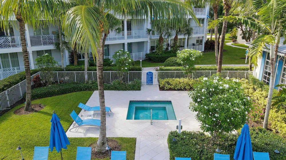 515 Bay Colony Drive Juno Beach, FL 33408