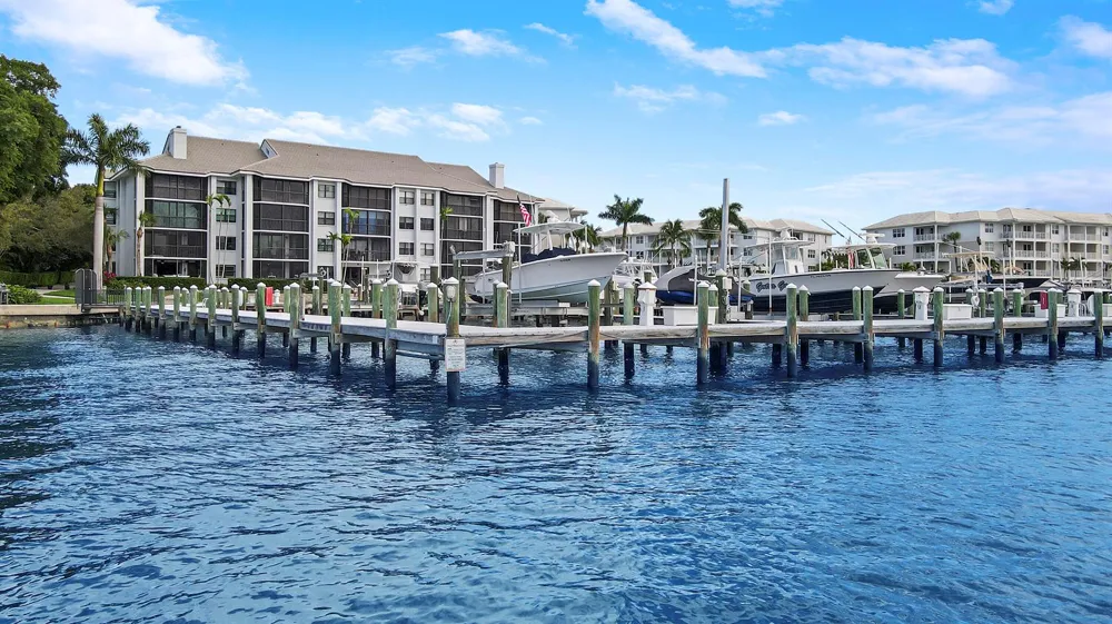 515 Bay Colony Drive Juno Beach, FL 33408