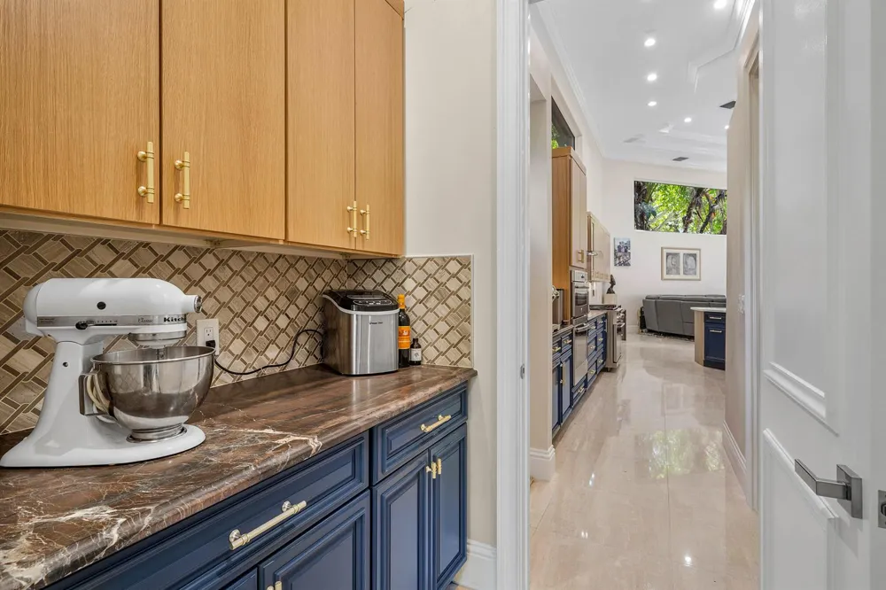 6595 NW 32nd Terrace Boca Raton, FL 33496