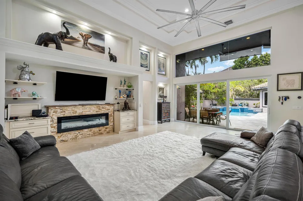 6595 NW 32nd Terrace Boca Raton, FL 33496